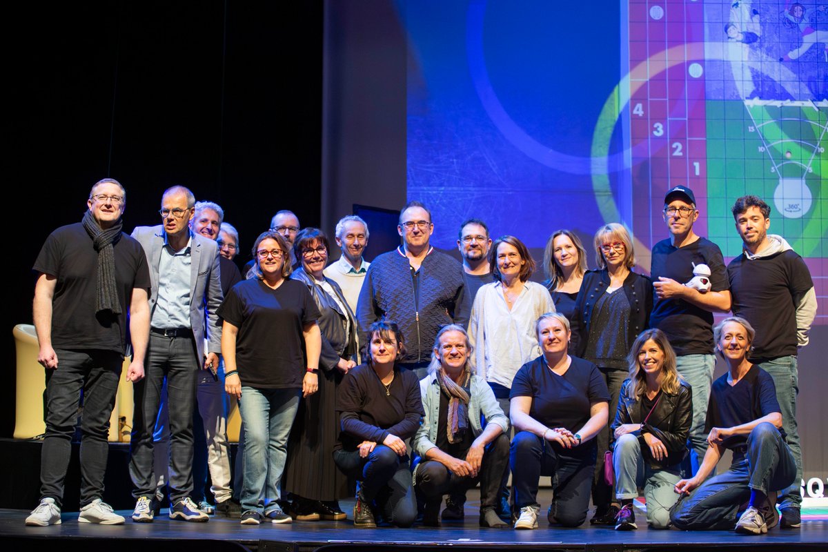 VilleElancourt's tweet image. Le challenge #SQYROB est lancé au @Le_Prisme78 🚀 Pendant 2 jours, 30 et 31 mai, 32 classes de @sqy, soit plus de 800 élèves, vont se défier lors de défis de #programmation et de #robotique sur le thème des #JeuxOlympiques 🤖 Bonne chance à nos Élancourtois👏