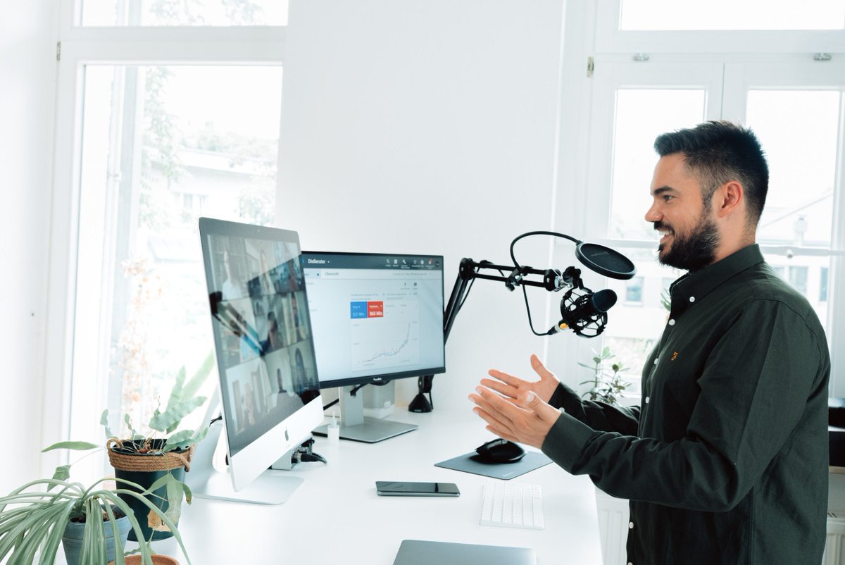 Create engaging video lectures with interactive discussions using VEO. Students can ask questions and share insights directly on the video, boosting understanding and keeping them focused.

Find out more 👇

bit.ly/3g1EOKw