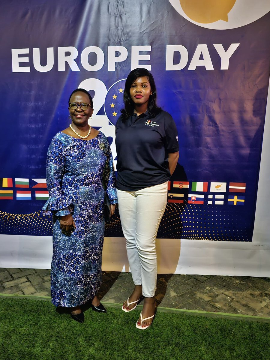 Deeply honored to meet @Amb_Mulamula during the celebration of #EuropeDay! 

This encounter reaffirmed my belief in the power of diplomacy and international cooperation.

#YSBEUTZ #TeamEurope #EuropeDay