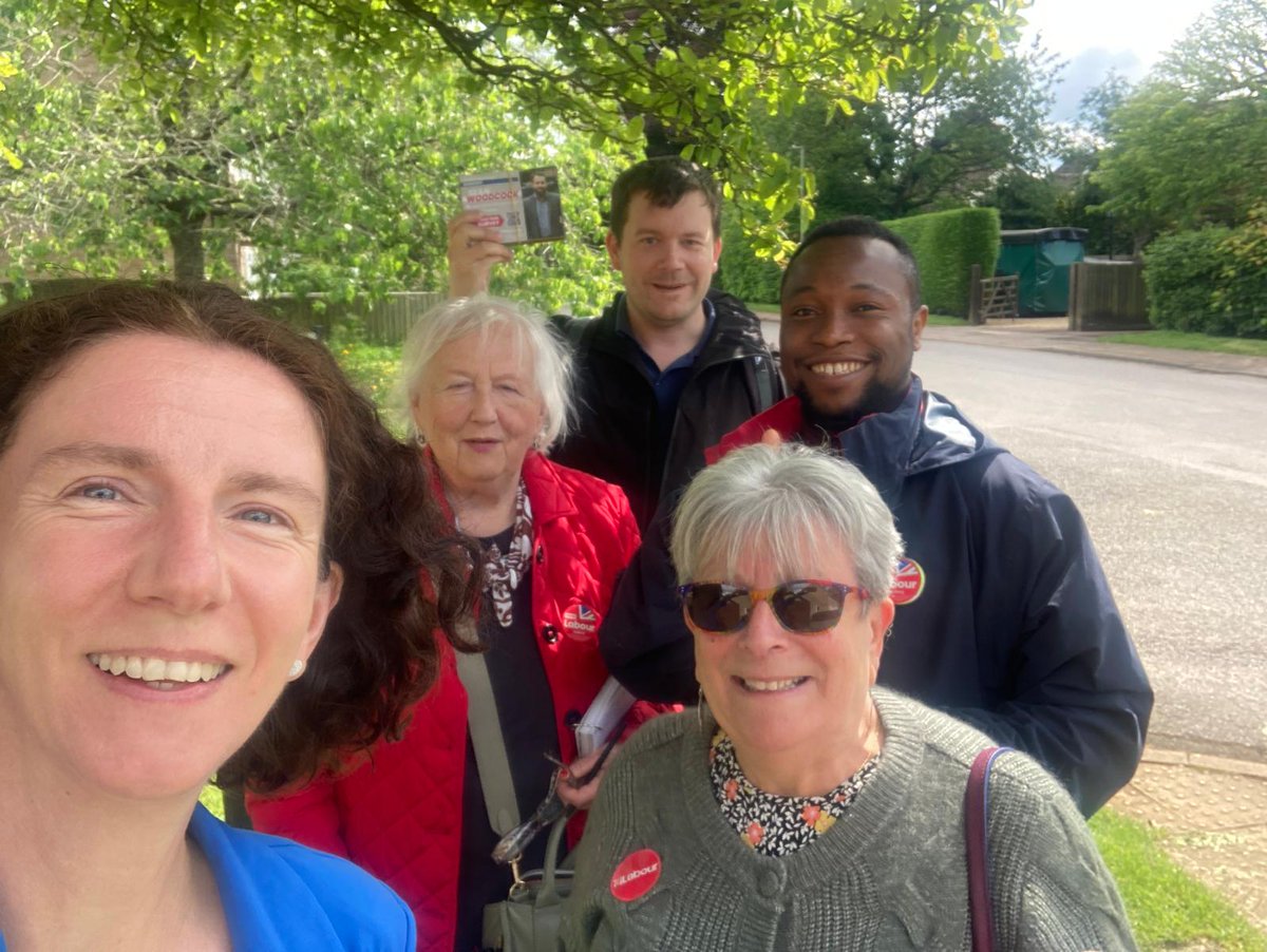 Thank you to @AnnelieseDodds and @ManleyNanda for joining us in Bodicote. Lots of support in Bodicote for Labour's candidate @SEANLWOODCOCK