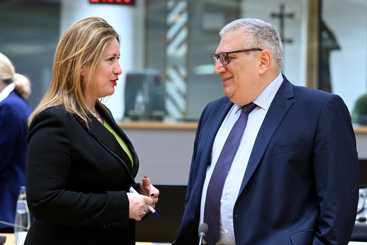EUCouncil's tweet photo. EU trade ministers discussed the future of EU trade policy, and EU-Africa trade and investment relations.

They also exchanged views on the follow-up to the 13th WTO ministerial conference.

Main results of the #FACTrade meeting: https://t.co/iEe5kxUGdg https://t.co/hfTQ4doJfT