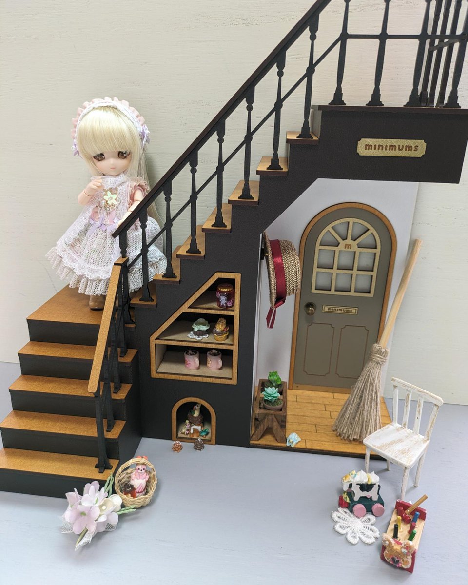 tangetsumira402's tweet photo. 私の今年の誕生日プレゼント🎁✨
minimumsさんのミニチュア階段
ヒャッホウ😆🧡格好いいぞ〜✨

#ミニチュア
#minimums
#あまむす https://t.co/pzNyOoZeNG