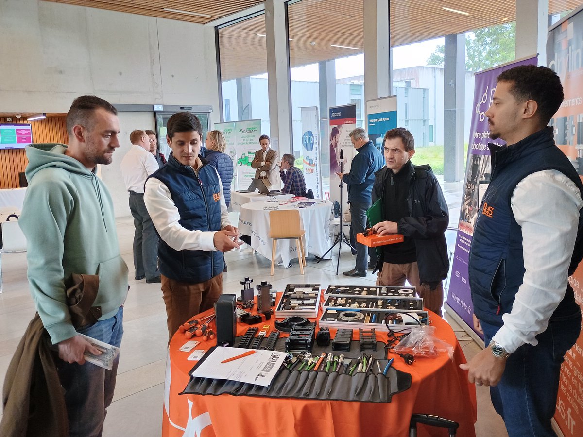 📷
Grande réussite de l'évènement organisé par le <a href="/CNRS_RdM/">CNRS Réseau des Mécaniciens</a> "Le RDM à la rencontre des industriels de la mécanique" le 29 mai 2024 au laboratoire <a href="/FAST_Orsay/">Laboratoire FAST</a>  avec:
<a href="/3DSfrance/">Dassault Systèmes FR</a> <a href="/dmgmorieu/">DMG MORI Europe</a> <a href="/norelemfrance/">norelem</a> <a href="/norelemfrance/">norelem</a> <a href="/solidcam/">SolidCAM</a> <a href="/3DSOLUTIONS_FR/">3D SOLUTIONS</a> <a href="/igusFrance/">igus France</a> <a href="/horn_sas/">HORN SAS FRANCE</a>