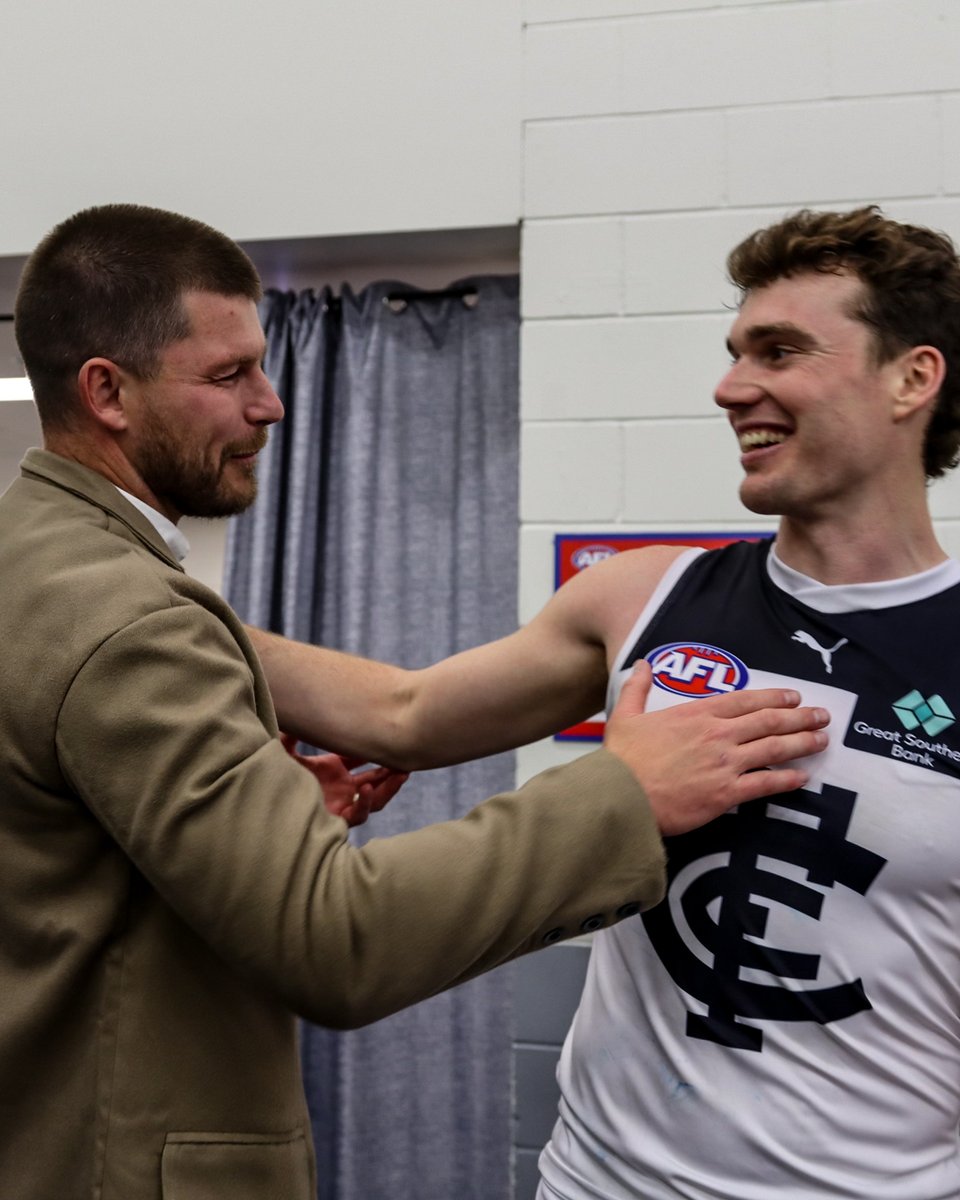 CarltonFC's tweet photo. Bryce Gibbs.

He's all of us right now.

No.1 fan 💙💙💙💙

#Baggers #AFLPowerBlues https://t.co/BLTCNloIWP