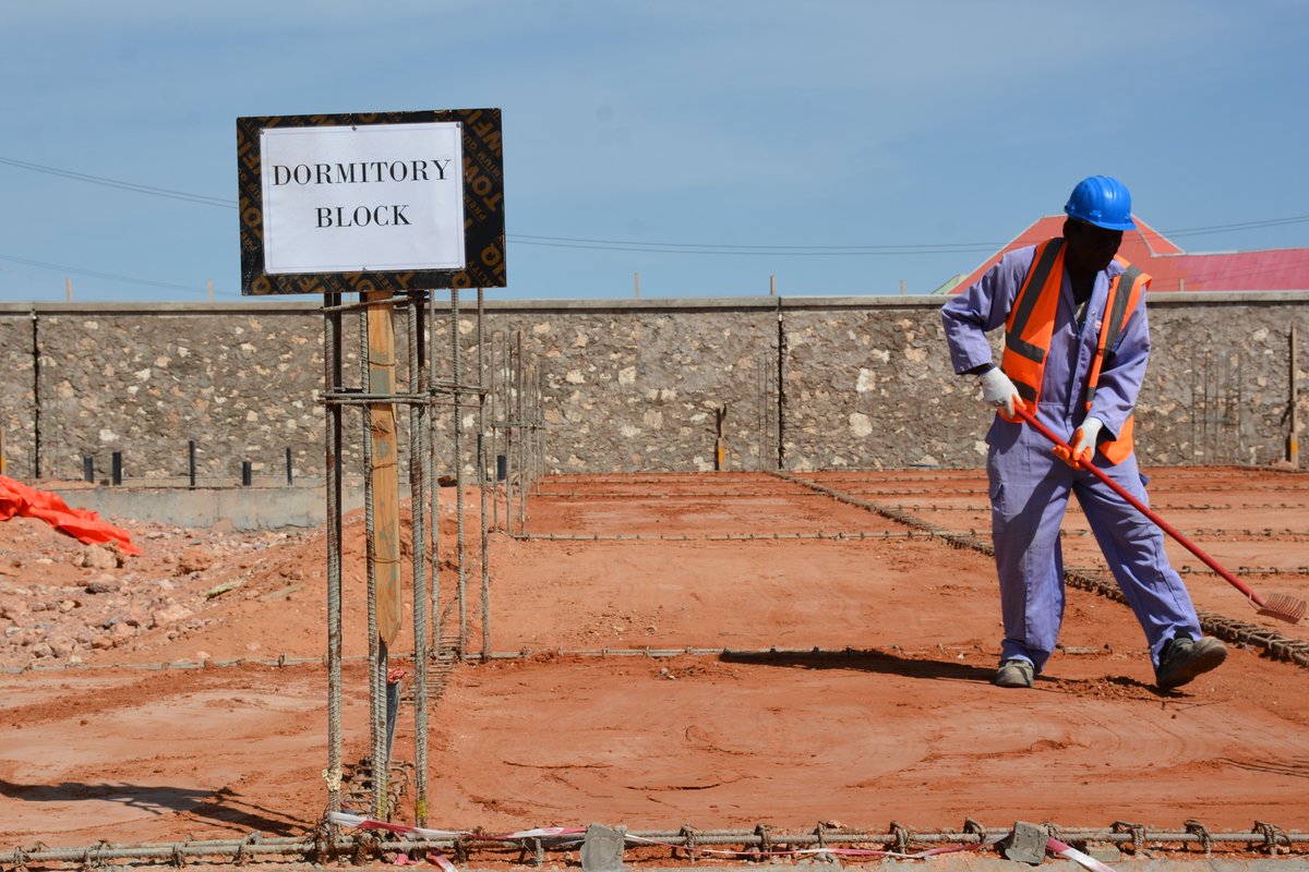 Exciting news! The construction of our TVET + centre is moving along smoothly. 
<a href="/GermanyinSOM/">GermanyinSomalia</a> <a href="/AfricaTvet/">TVET+ Somalia</a> <a href="/KfW_FZ_int/">KfW Development Bank</a> 
#tvet #construction #education #somalia