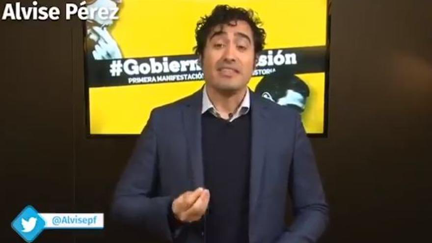 Judiodevox's tweet photo. Hola, Alvise.

Sé que estás nervioso. Que tienes miedo de no conseguir el escaño ni el aforamiento. Que haces llamadas a empresarios que no creías que fuesen a salir en estos hilos, pero salen.

Sé también que duermes poco. Pues vas a dormir menos estos días. https://t.co/YRaGHNVeSH