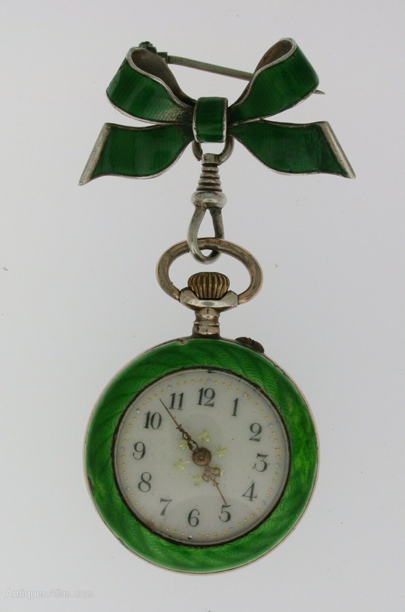 For sale on Antiques Atlas is this Silver and Green Enamel Pocket Watch Swiss 1900 antiques-atlas.com/antique/silver… Great Gift 🎁For A Special Occasion #Antiques From Euro Antique Watches #antiquewatch #antiqueswisswatch #antiquepocketwatch