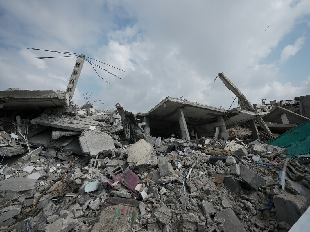 🚨#GAZA Vamos a seguir presionando ✊ Es urgente un alto el fuego inmediato y permanente y el fin del bloqueo para poner fin a la muerte y la destrucción. Exige un alto el fuego permanente ⬇ oxf.am/FirmaPor_UnAlt…