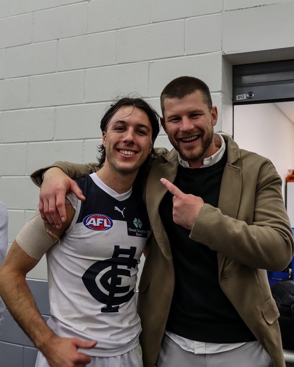 CarltonFC's tweet photo. Bryce Gibbs.

He's all of us right now.

No.1 fan 💙💙💙💙

#Baggers #AFLPowerBlues https://t.co/BLTCNloIWP