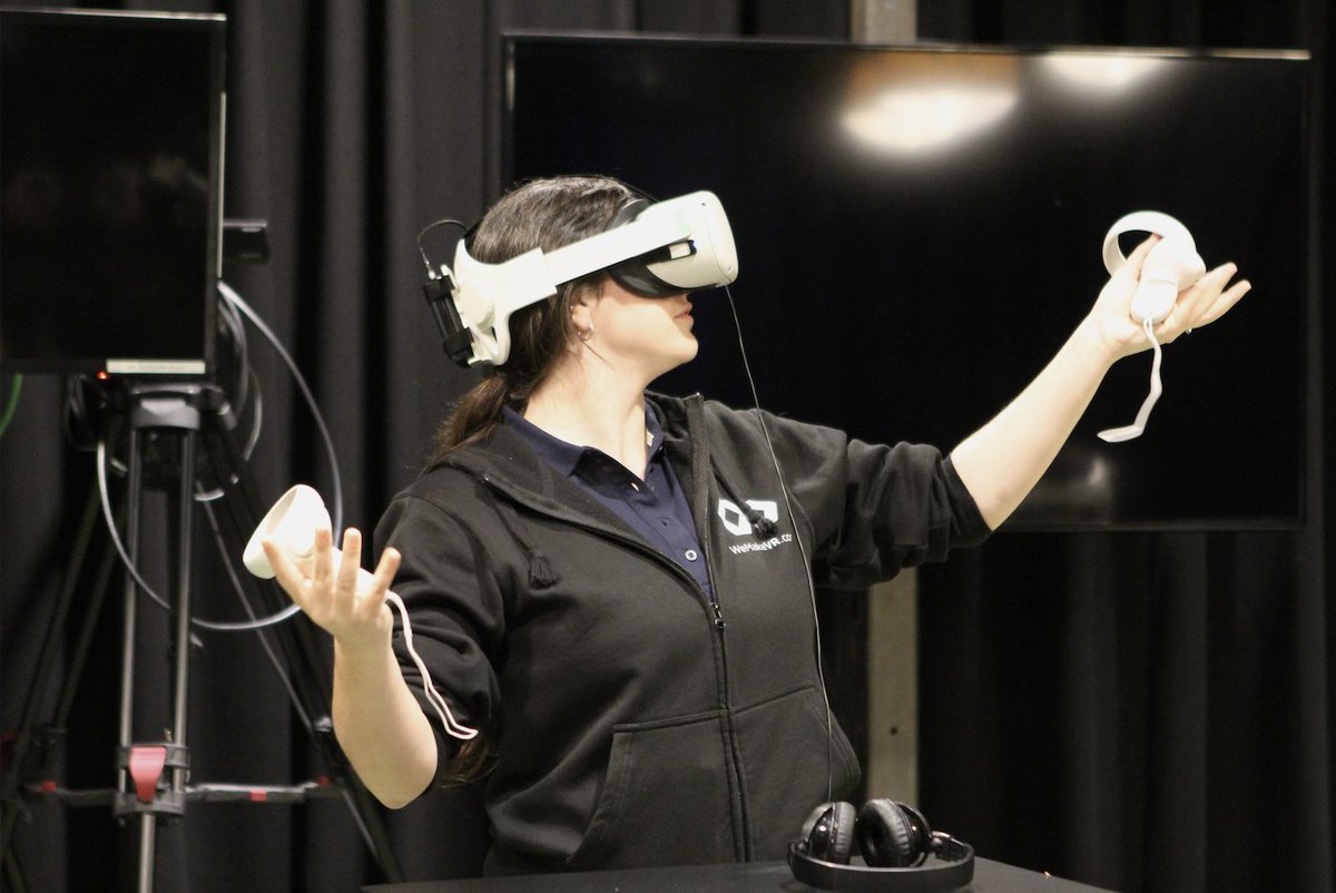 wemakevr's tweet photo. We loved hosting VR experiences at @AMS_IX 's MORE-IP event, uniting IP interconnection pros. Our AMS-IX game used VR to simplify complex concepts like optical data switching. AMS-IX embraces VR for better, greener communication and teamwork. 🌱 

Thanks to all who joined! https://t.co/26ZNLdLczh