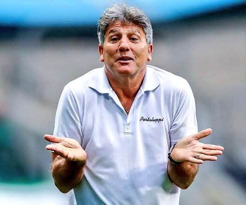 Que a imprensa e torcida deles não pare para analisar com correção o que os técnicos da dupla fazem com cada elenco entregue para eles. É uma diferença abismal de entrega, com o que cada técnico recebe de qualidade de elenco.