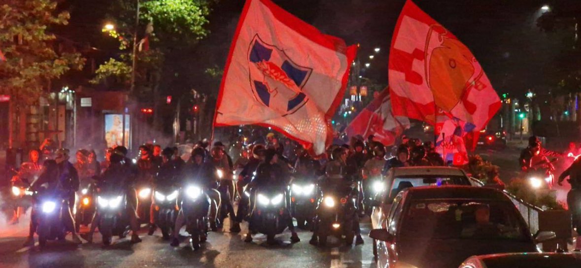 inglorious_7's tweet photo. Πορεία εχθές το βράδυ στο Βελιγράδι έκαναν οι Σέρβοι για την κατάκτηση του #ueclfinal απο τον ΟΛΥΜΠΙΑΚΟ.

Η ΜΕΓΑΛΥΤΕΡΗ ΟΠΑΔΙΚΗ ΑΔΕΡΦΟΠΟΙΗΣΗ ΤΟΥ ΠΛΑΝΗΤΗ.🇬🇷🇷🇸

Τι να μας πείτε ρε νάνοι…

#OlympiacosFC #delije #paobc #aekfc #paofc #opaparena https://t.co/BpghQ6bSg3