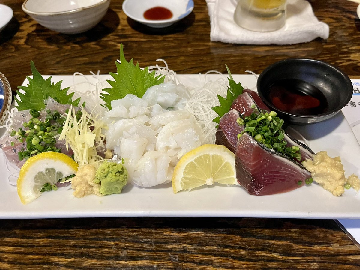 nagimaru_5's tweet image. 今宵はリスペクトする #chibow さんのライブへ行くので先ずは景気付けの #0次会 で #乾杯🍻
今夜も盛り上がりそう❣️  
#魚参
#ska9