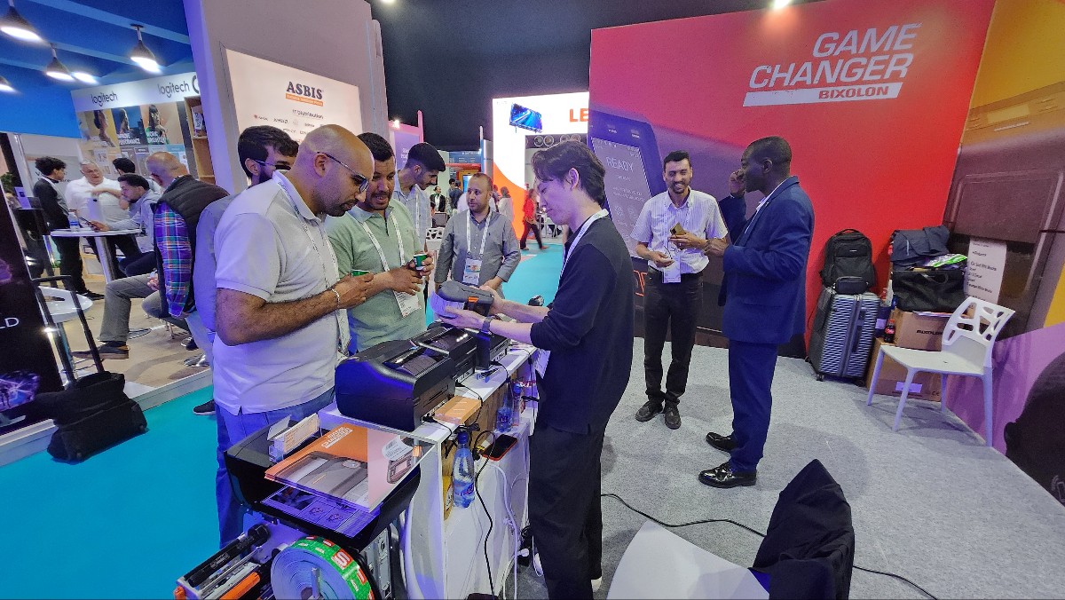 iBixolon's tweet image. Today, the BIXOLON team had a fantastic first day at GITEX Africa 2024 in Marrakech, Morocco. Visit us at booth 4D-56 to explore our latest mobile, POS, and label printers for the retail and healthcare sectors!

#GitexAfrica2024 #HealthcarePrinter #RetailPrinter