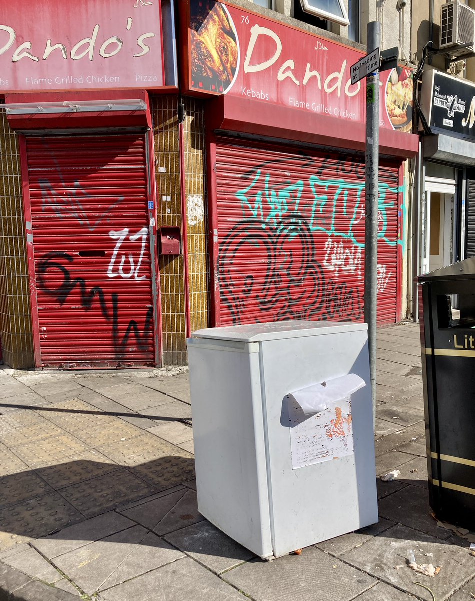 BS5_dweller's tweet image. ly-tip on 76 Stapleton rd
@BristolCouncil 

Report:

CRM: O1O338806

@upourstreet @BristolWaste @KeepBristolTidy @StapletonRd #bs5 #TidyBS5 #bristolcleanstreets #stapletonrd