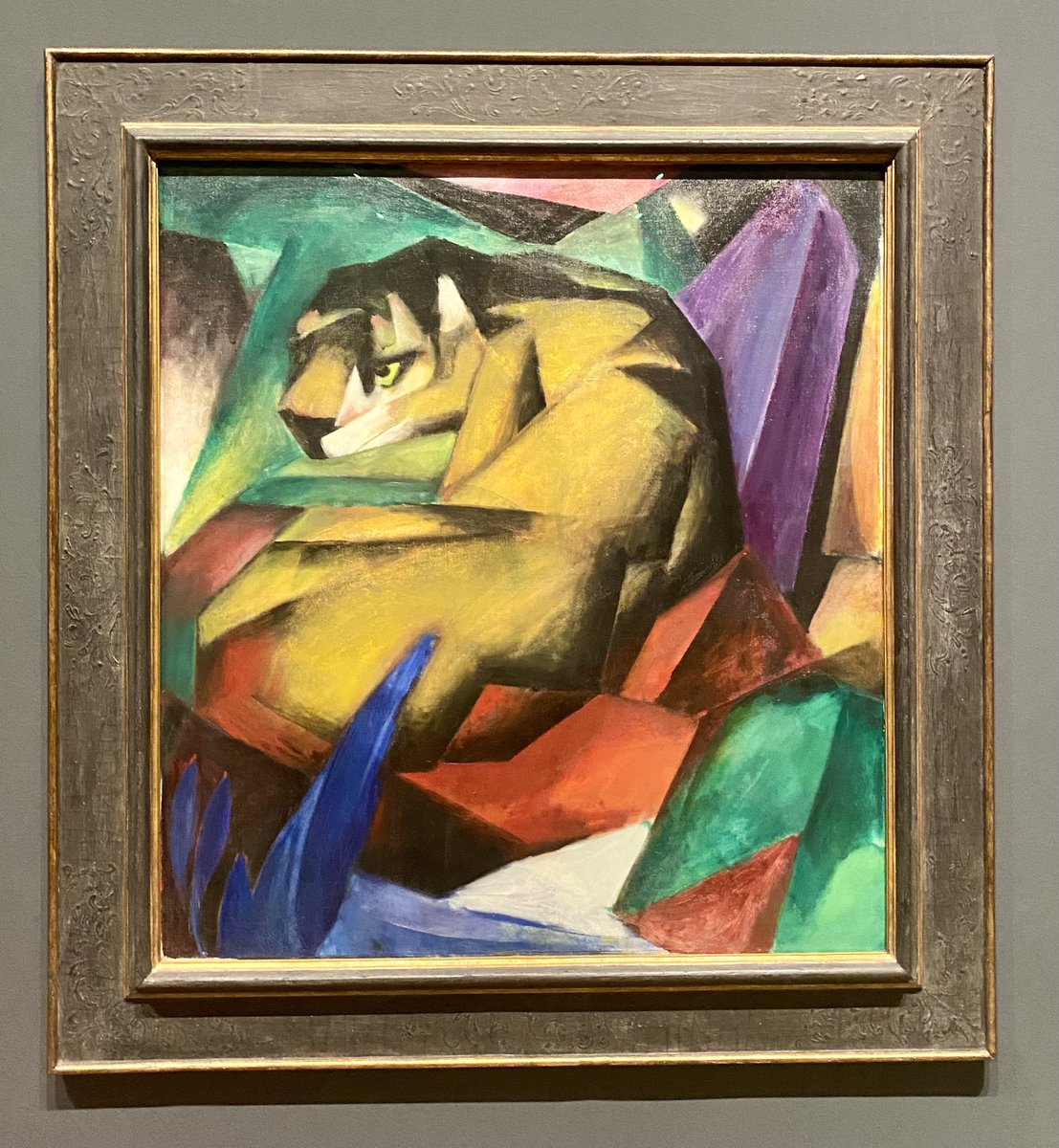 Alexse16's tweet photo. If you get the chance to see the wonderful new exhibition @Tate it’s a real gem! #expressionists #kadinsky #munter #thebluerider https://t.co/zUNlUvgWr6