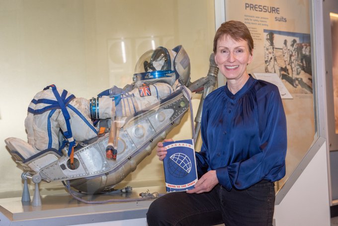 Join us in wishing Britain's first astronaut, Helen Sharman, a very Happy Birthday! 🎂