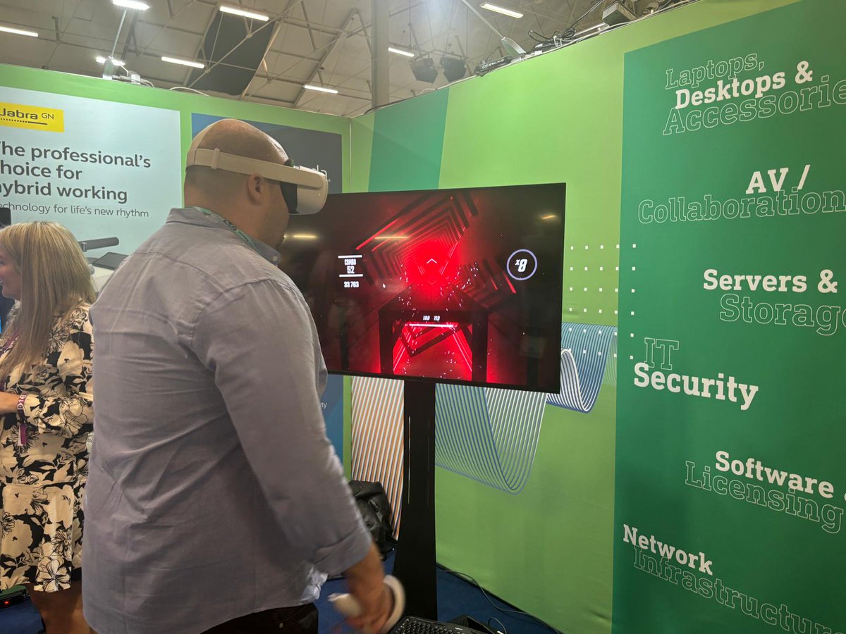 ThePanelDublin's tweet photo. It was great to see our IT & Business Transformation team (Fergal, Ildiko, Beau, and Laura) at the @DubTechSummit yesterday - Day 1. It is all about #AI!
#DublinTechSummit #DTS24 #DTS2024 #TechTrends https://t.co/y7e29KZz9k
