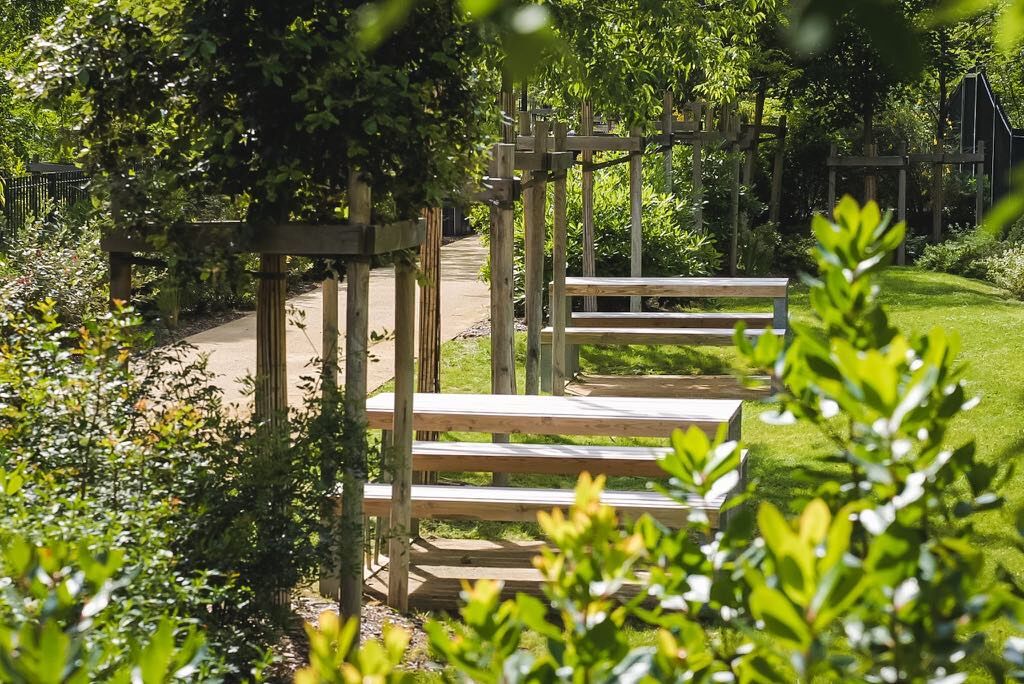 InvestCotedAzur's tweet image. 🌳 La plaine du Var se transforme pour une meilleure #qualitédevie. Les nouvelles stratégies d’#aménagement visent à réduire l'artificialisation et augmenter les espaces verts.
A lire sur Nice24 ➕nice24.fr/a-la-une/comme…
#investincotedazur #nice06 #nicecotedazur #nicevilleverte