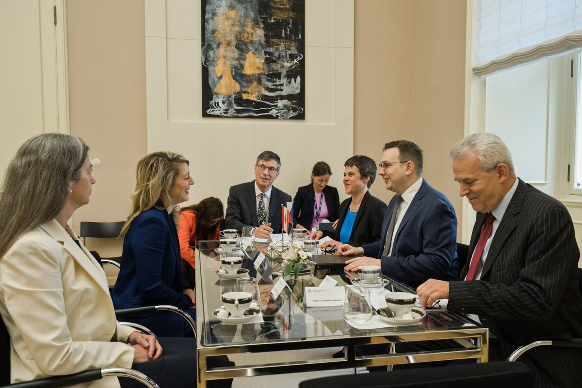 JanLipavsky's tweet photo. On the sidelines of #iFMM, I met with my Canadian 🇨🇦 counterpart @melaniejoly. We reaffirmed our strong support for Ukraine 🇺🇦 and its reconstruction, including the return of abducted Ukrainian children. Canada and Czechia are friends & allies. Looking forward to visiting Canada. https://t.co/g5gxHYtZLQ