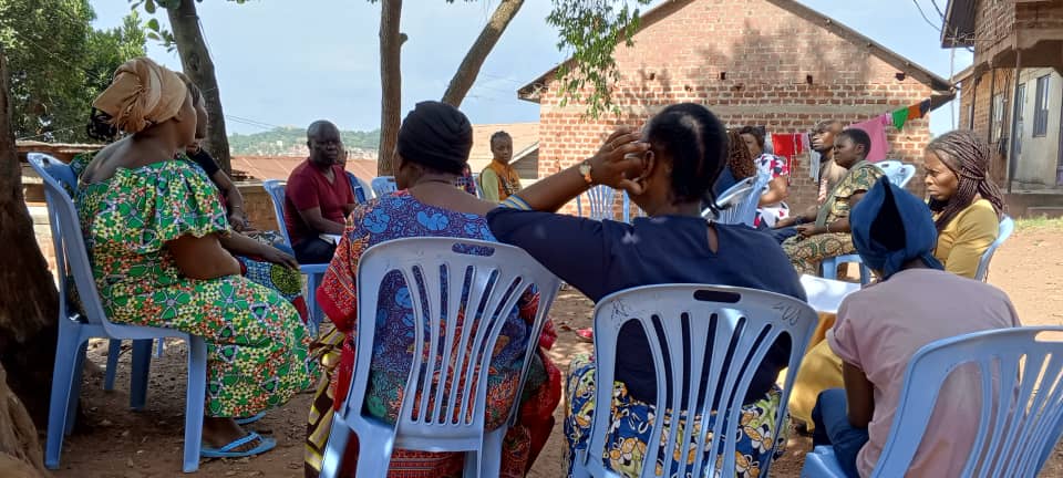 Association of Refugee Women in Uganda tweet media