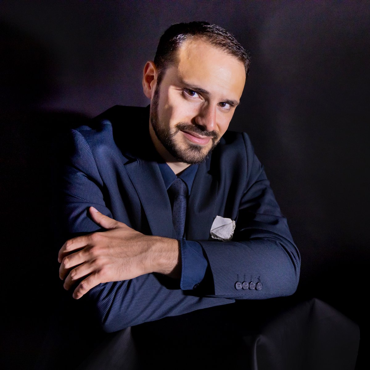 THE KNS CLASSICAL ARTISTS:
BRUNO FRANCESCO LEONE

Stablished italian pianist delights us with his remarkable release of “Journey to St. Petersburg” with KNS Classical, 
Enjoy Leone’s deep connection with the Russian musical heritage here: open.spotify.com/intl-es/album/…