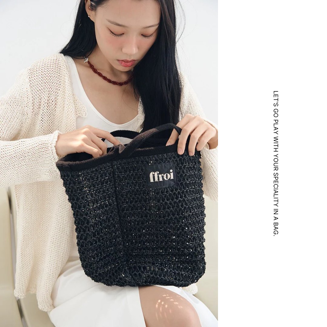 Qoo10_Shopping's tweet photo. 🎁MOVEインスタにてプレゼントキャンペーン実施中
#ffroi 韓国ブランド：フロイ ＜夏にぴったりショルダーバッグ＞
抽選で6名様にプレゼント✨
📢応募方法
MOVE公式アカウントをフォロー&amp;いいね
詳細はこちら☛ https://t.co/l8itTZDpcz
6月9日まで🔔 https://t.co/QgXE2Xohbh