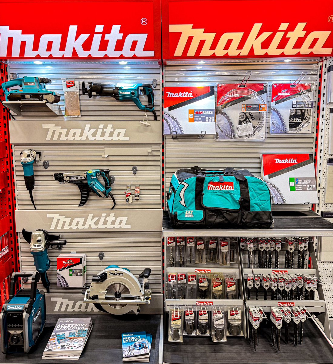 **That new stand feeling**

#makita #makitauk #makitastands #makitatools #fixingsandpowertoolcenter #Diyers #proffesional #tradesperson