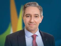 An Taoiseach @SimonHarrisTD joins the #ninetilnoonshow discussing the defective concrete crisis here in Donegal, the pressures on Letterkenny University hospital and childcare facilities in Donegal that have defective concrete.
#highlandradio #politics