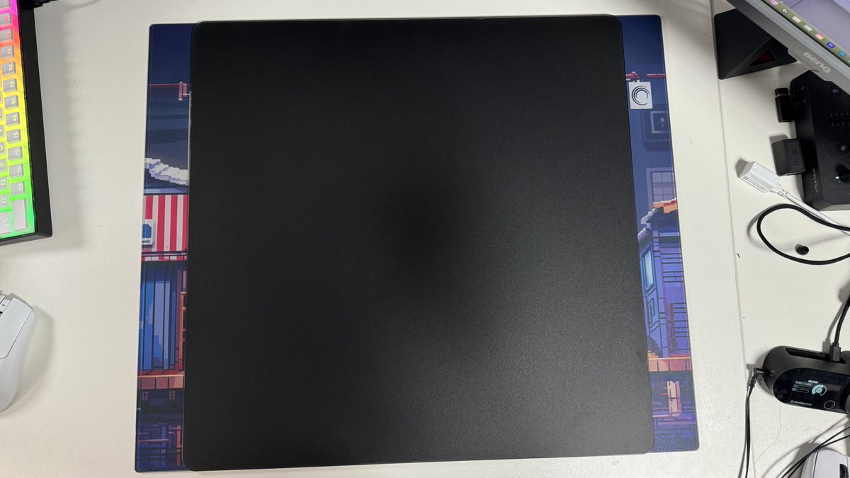 Glsswrks 500x500x3.5mm

非常に有難いことに提案していた縦500mmバージョンがGlsswrksさんから届きました！
世界最高品質だと考えてる表面で500x500mmサイズ、満足度が高すぎる。
年末までに商品化するかもしれないとのことです。@ tekkusai さんが考えてくれたことなので気になる方は要フォロー！