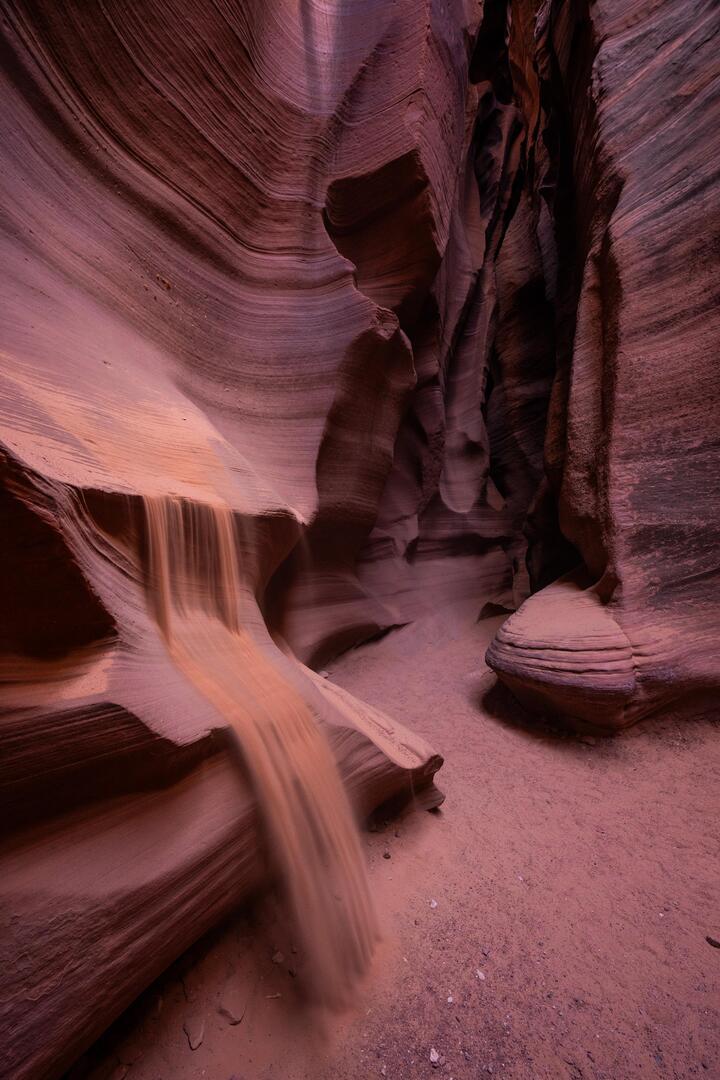 Enjoy #OurEarthPorn!
(Steal This Hashtag for your own and join the community of Nature Addicts! )

I live in Arizona, so naturally I take photos of rock! Here is Page, AZ [OC] [2560x3840] 
Photo Credit: ThinGuyIncognito 
.