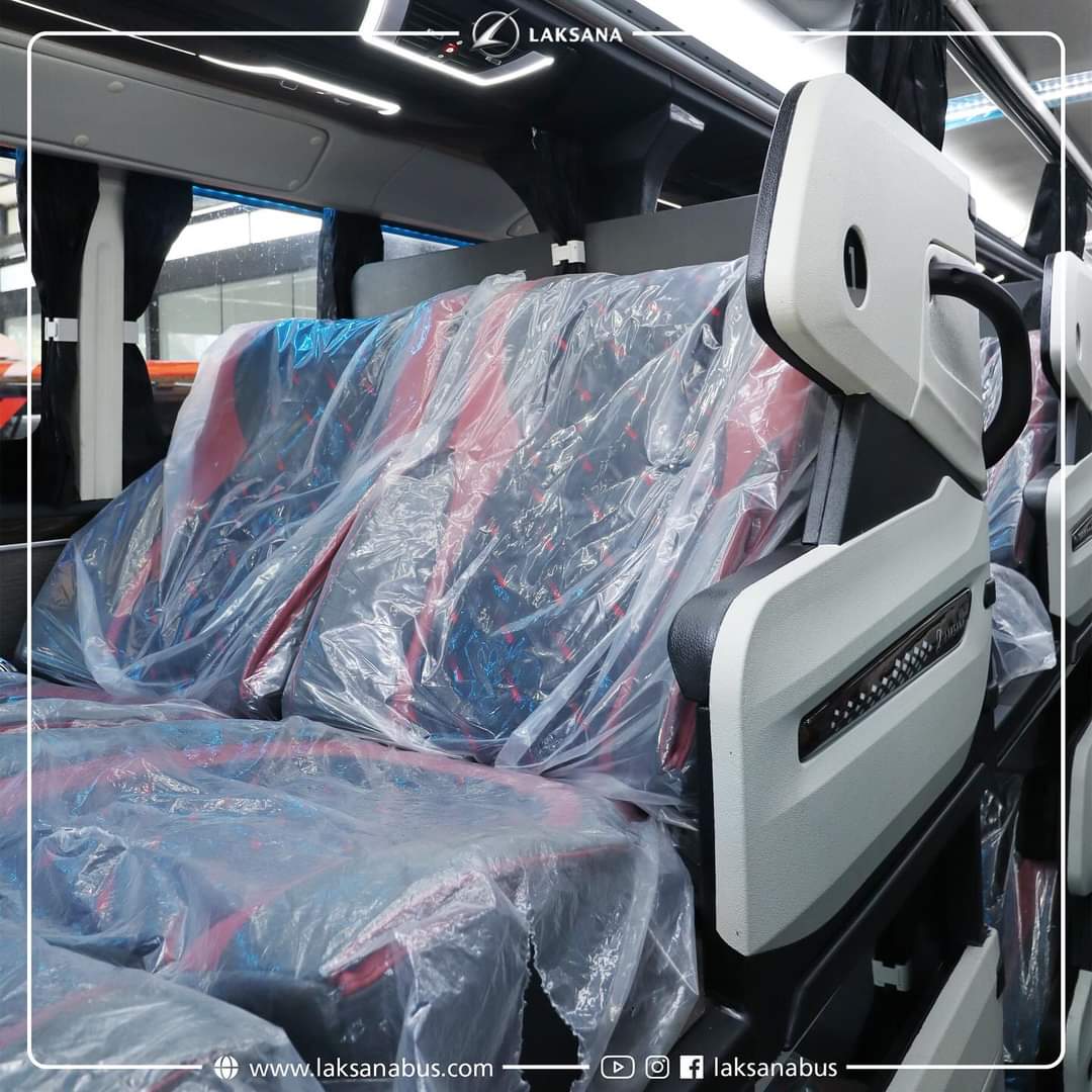 calomagang's tweet image. Sleeper bus AKAP borneo

🚍 Logos
🛣️ P. Bun Sampit Palangkaraya Banjarmasin

Legacy SR3 Suites Family
Powered by Mercedes-Benz OH 1626L Euro 4

#LOGOS
#SuitesFamily
#SR3
#LaksanaBus
#PioneerOfSafety