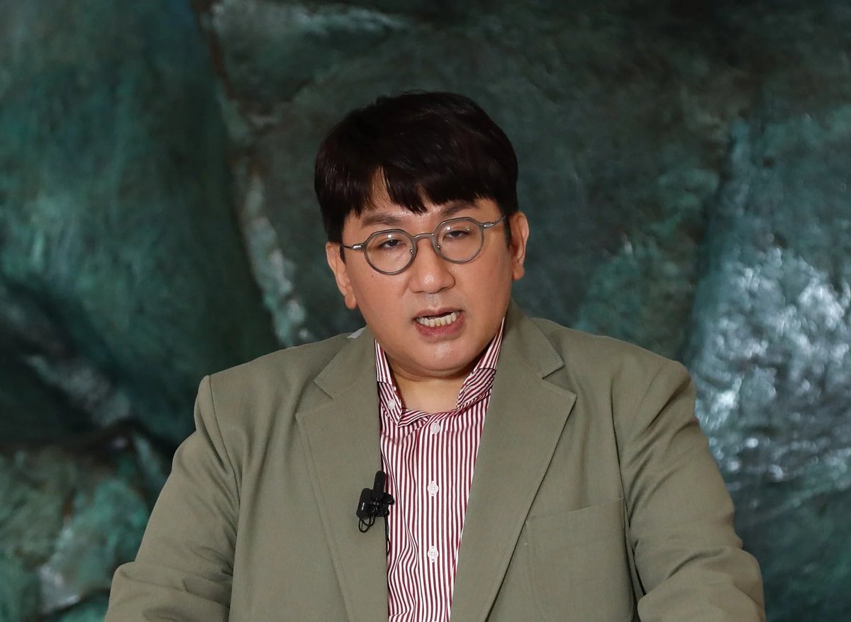 pannchoa's tweet photo. Court rules 20 billion won in compensation if HYBE decides to fire Min Heejin while HYBE's operating net profit is only 2.9 billion won
https://t.co/QcMt0PQuew https://t.co/r14XFLg3oR