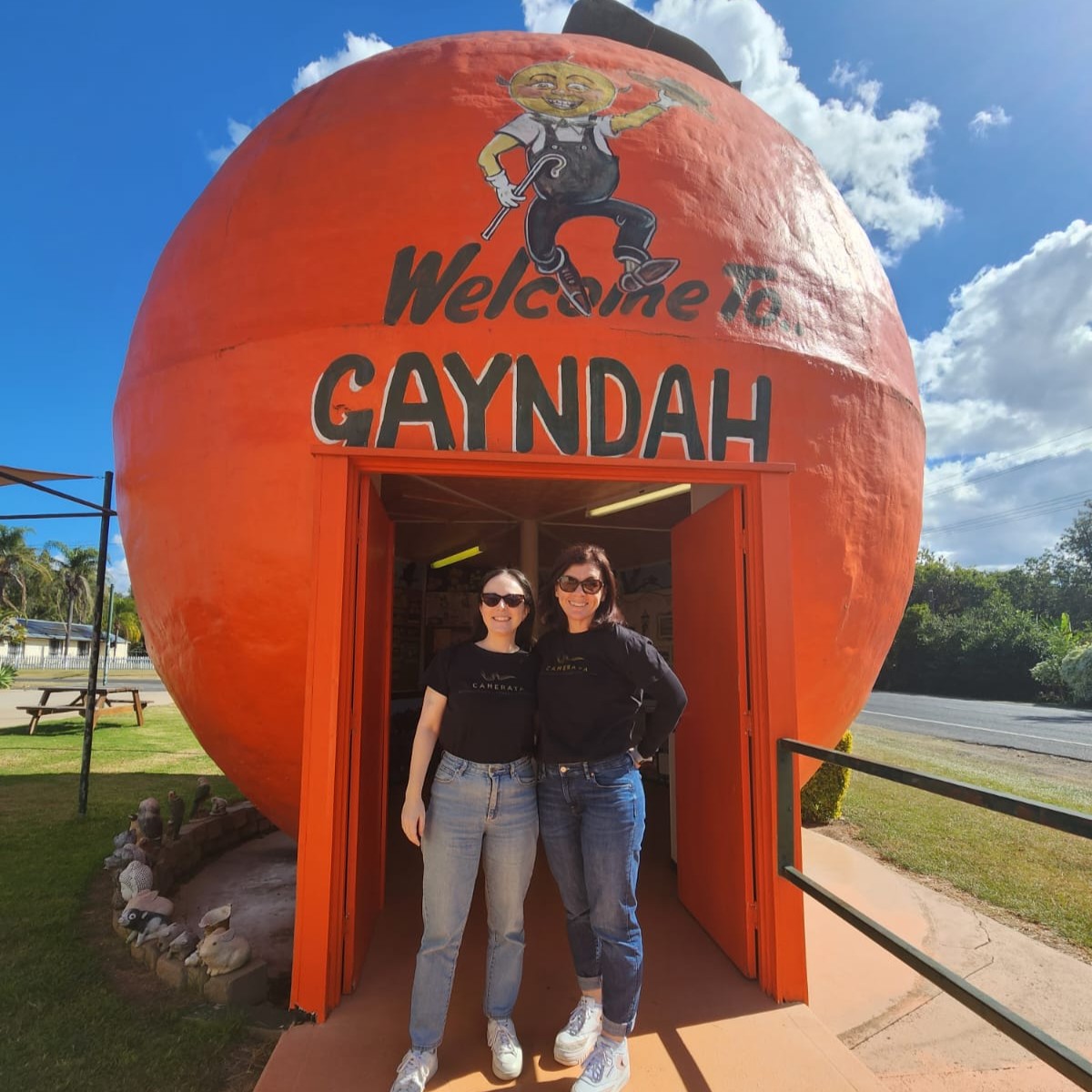 Yesterday, we kicked off our tour in #Gayndah, with a fabulous visit to Gunther Village. There, we premiered our new show “Camerata Caravan” to a lovely crowd of senior citizens, who were delighted to take a trip around the world, from the comfort of their seats.