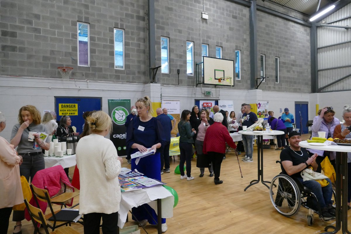 Ch6East's tweet photo. We had a great turnout for yesterday’s Health &amp; Wellbeing fair in Little Bray organised by our local Health &amp; Wellbeing team with @BrayAreaPartner.
The fun &amp; interactive event informed people about community-based services including @slaintecare Healthy Communities programmes👏 https://t.co/XtkMlm2pJJ