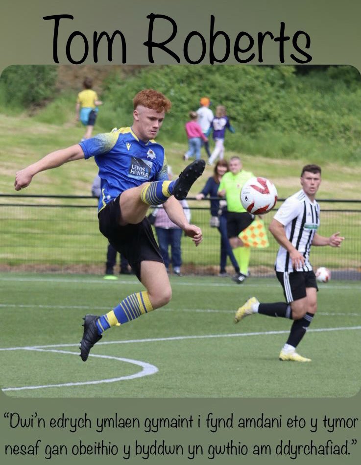 Rydyn ni’n falch i gyhoeddi bod @TomRobs1 yn ymrwymo am dymor arall. We are delighted to retain Tom Roberts for another season. #ymlaen