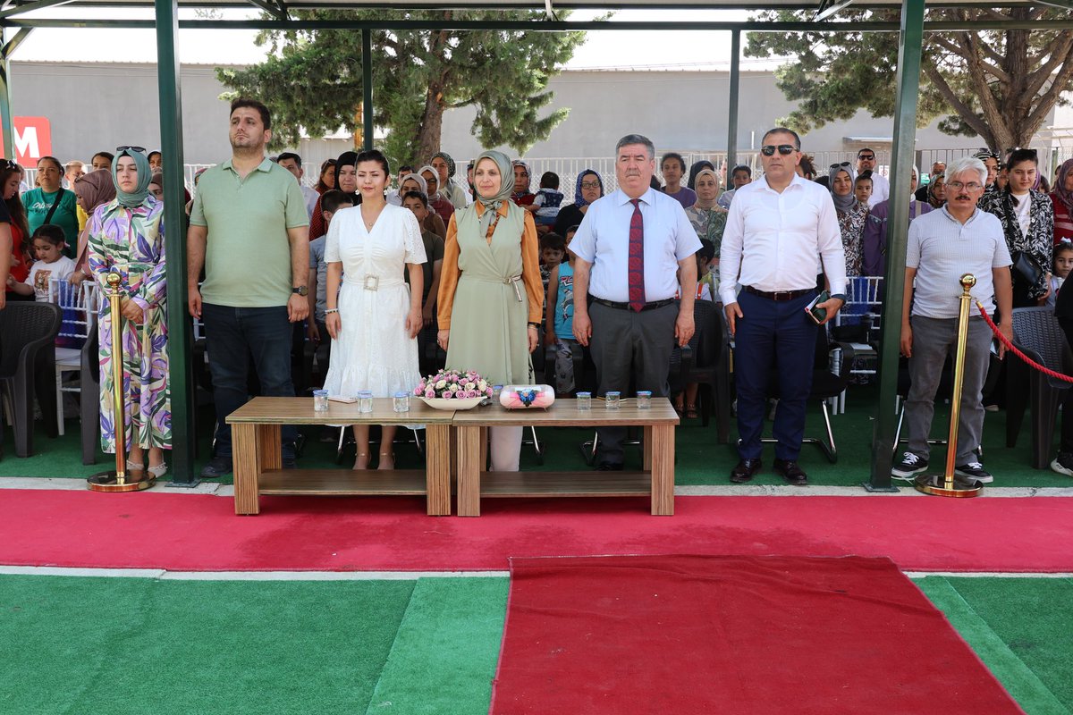 MersinMEM's tweet photo. İl Millî Eğitim Müdürü Fazilet Durmuş,
📌Bilim Şenliği ve
📌Kültürün İzinde Mersin etkinliği kapsamında 📍Mut Kızılay Anaokulunu ziyaret etti.✨

Bilim stantlarını tek tek gezerek projeler hakkında bilgi aldı. Kültürün İzinde Mersin projesi kapsamında yöresel lezzetimiz olan sıkma yapımına katıldı.✨📷⤵️

@tcmeb 
@Yusuf__Tekin 
@ahpehlivan53 
@fazilet_durmus