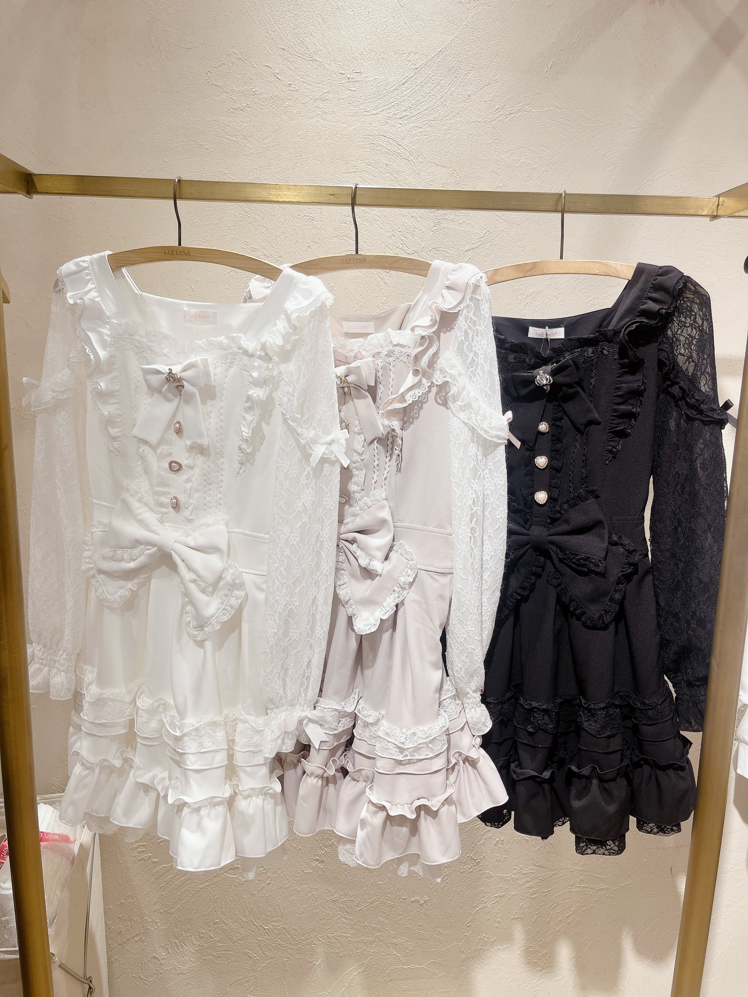 LIZ LISA on X: LIZ LISA on X: