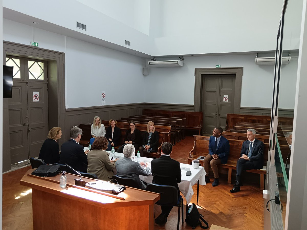 Une délégation du Conseil Supérieur de la Magistrature a réalisé une mission d’information le mercredi 29 mai 2024 au tribunal judiciaire de Saint-Gaudens. 
Rencontre entre les membres du Conseil, les chefs de juridictions, la directrice de greffe et les magistrats.