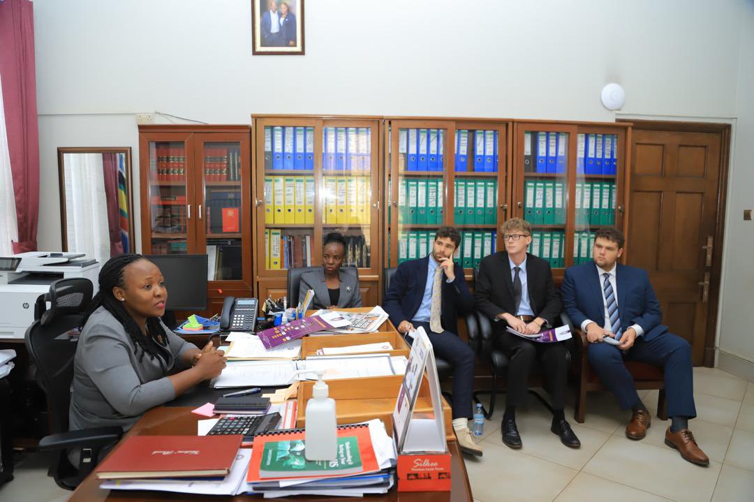 This morning, the Chief Registrar, HW Sarah Langa Siu, met with nine (9) Pepperdine interns in her chambers at the High Court building, Headquarters, Kampala. The interns were accompanied by Mr. Scott Leist, East Africa Director at Pepperdine Caruso Law, and Ms. Rachel Dease,
