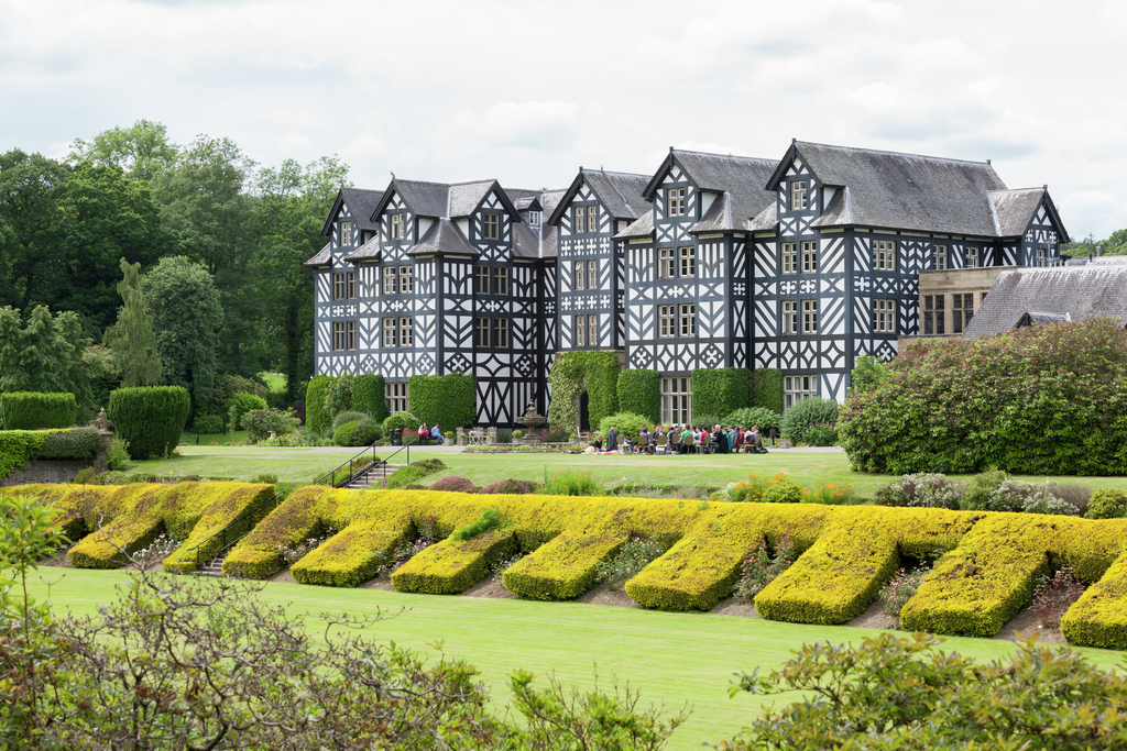 This year’s National Urdd Eisteddfod is visiting Montgomeryshire between 27 May–1 June. Browse through Coflein, our online database, to discover more about the area's historical heritage: zurl.co/ug50 #urdd2024 #urddmaldwyn @RC_Archive @RC_EnwauLleoedd @RC_Survey