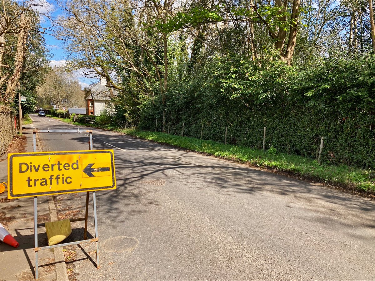 🚧 Would you like to know about upcoming roadworks, delays or diversions? 🚧 To find out about upcoming roadworks and road improvement near you please see orlo.uk/hUFi8 #SaferSurreyRoads