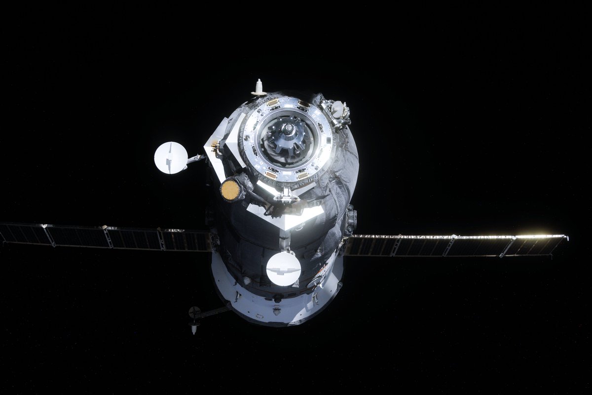 NASA's tweet image. Tune in to watch a Progress cargo spacecraft launch from Baikonur Cosmodrome in Kazakhstan to bring food and supplies to the @Space_Station. Liftoff is targeted for 5:43am ET (0943 UTC). go.nasa.gov/3VjqxLr