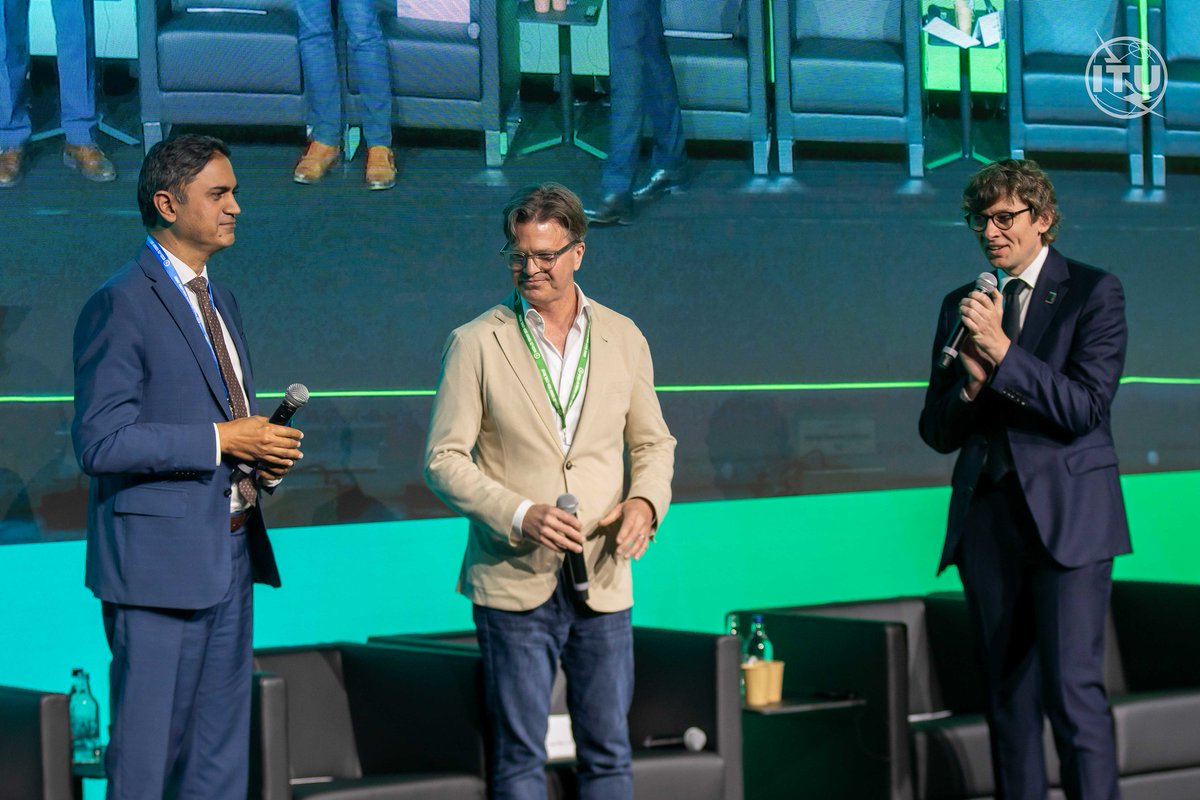 ITU's tweet image. ITU and @LinuxFoundation join forces to create #OpenWallet Forum and stimulate global access to the #DigitalWallets that form key technology building blocks for #DPI 
itu.int/hub/2024/05/it…