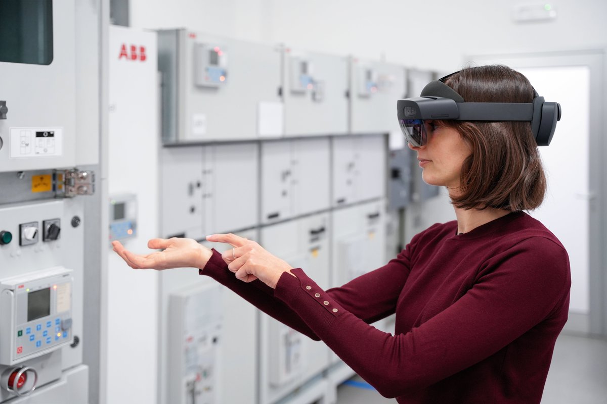 ABBgroupnews's tweet photo. Dive into the latest issue of ABB Review, where we explore the transformative power of AI and cutting-edge technologies for the "Factory for the Future." 

Read more here: https://t.co/BrJOdgLTZH 

#innovation #ABBinnovation #technology #ABBtechnology https://t.co/Eh2QWLF63O