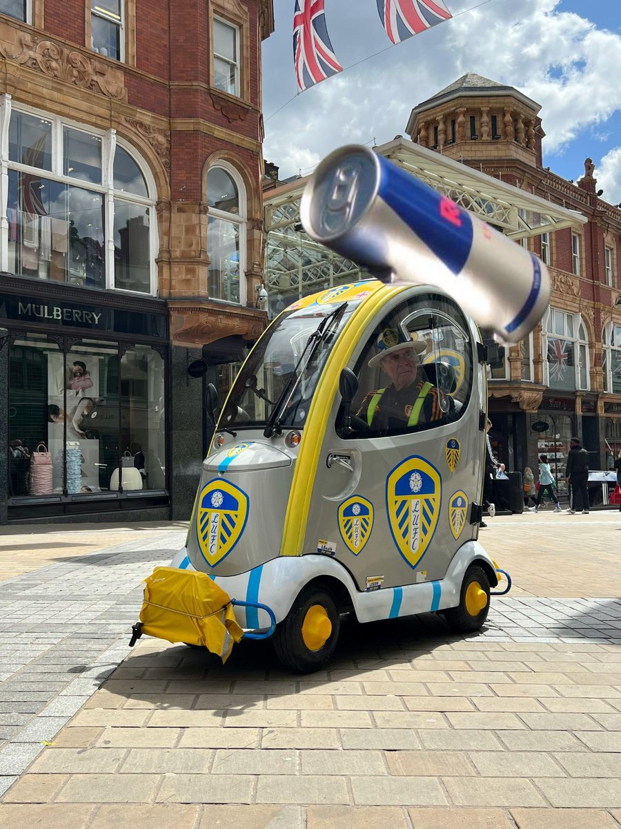 gazd21's tweet photo. @PhilHay_ @TheAthletic Looking forward to seeing this at the Elland Road Red Bull Arena 🪽 #leeds #lufc #redbull https://t.co/BirkKa81iq