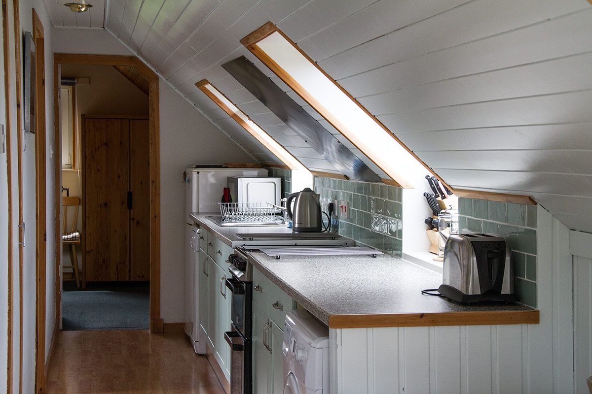 aroundaboutbrit's tweet photo. 🌊🏡Open year-round, Knott Cottage offers 2 custom-built open-plan Studios and a comfortable, well-equipped two-bedroom Apartment.
🏡 Self Catering
https://t.co/xgyZBUc86C
#IsleOfSkye #AccessibleAccommodation #FamilyHoliday #Apartment #Studio #Explore #Coast #Knott #Clachamish https://t.co/hcyQgv79m6