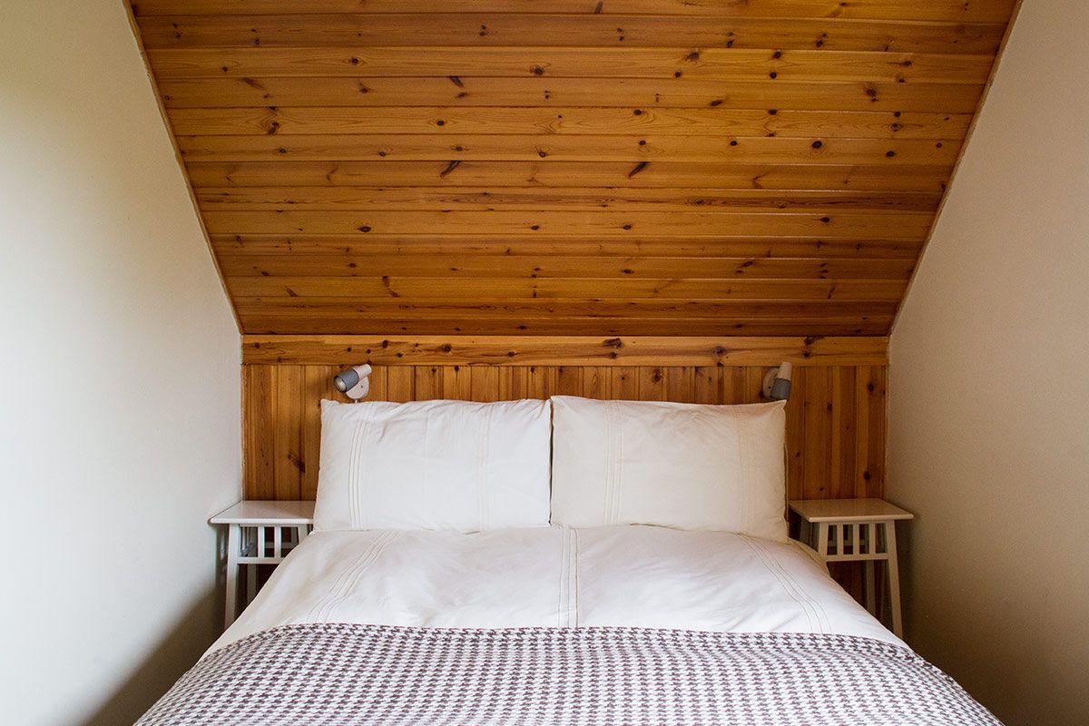 aroundaboutbrit's tweet photo. 🌊🏡Open year-round, Knott Cottage offers 2 custom-built open-plan Studios and a comfortable, well-equipped two-bedroom Apartment.
🏡 Self Catering
https://t.co/xgyZBUc86C
#IsleOfSkye #AccessibleAccommodation #FamilyHoliday #Apartment #Studio #Explore #Coast #Knott #Clachamish https://t.co/hcyQgv79m6