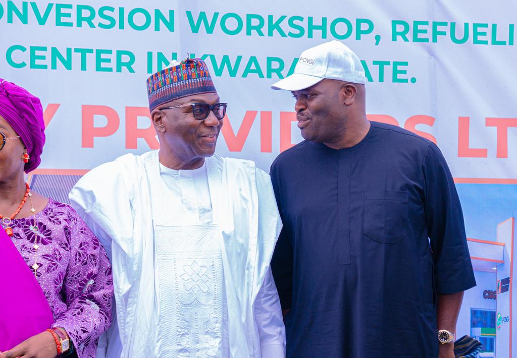Peemessiah's tweet photo. Government offering incentives for CNG adoption should be left in the hands of the FG alone. @RealAARahman is the NGF chairman. He should lead by example and announce incentivized CNG adoption. #PCNGi https://t.co/drpsjN10OI