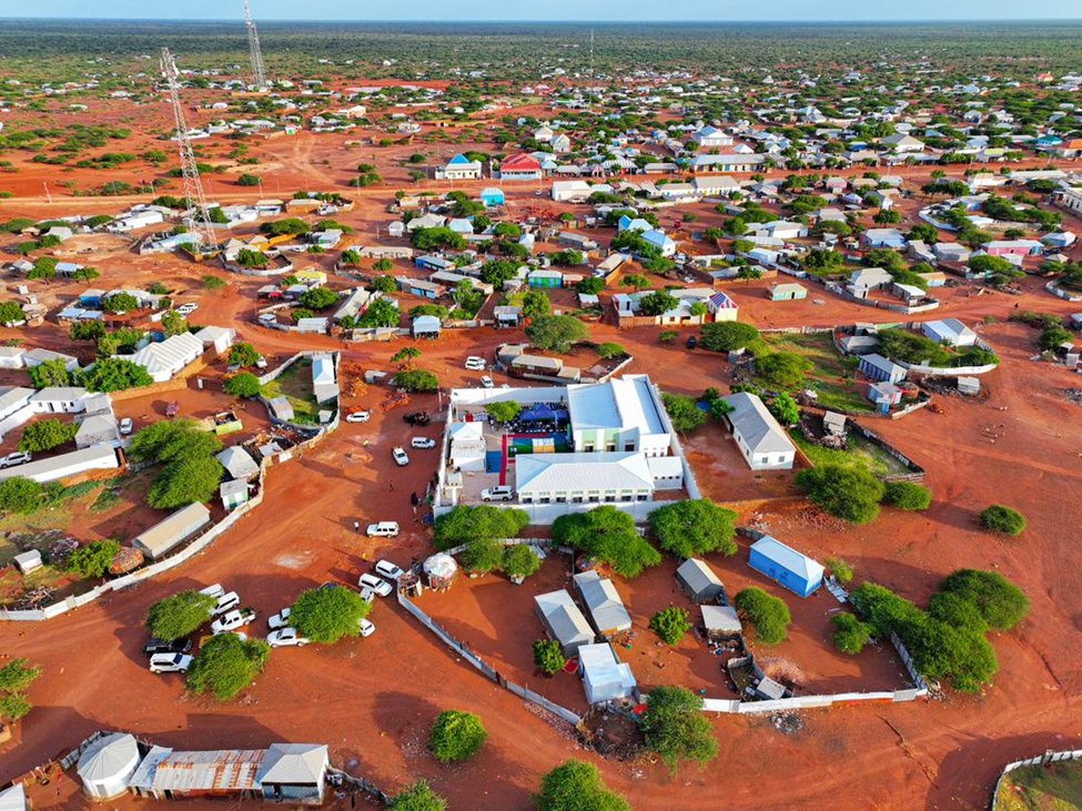iom_somalia's tweet photo. H.E Ali Abdullahi Hussein, president of Hirshabelle State inaugurated @IOM_Somalia’s projects in #Mataban. The initiatives, have enhanced access to water, health & government services, strengthened key infrastructure & promoted economic development.
🙏 @FCDOGovUK @EU_in_Somalia https://t.co/QTEMyPX1zo
